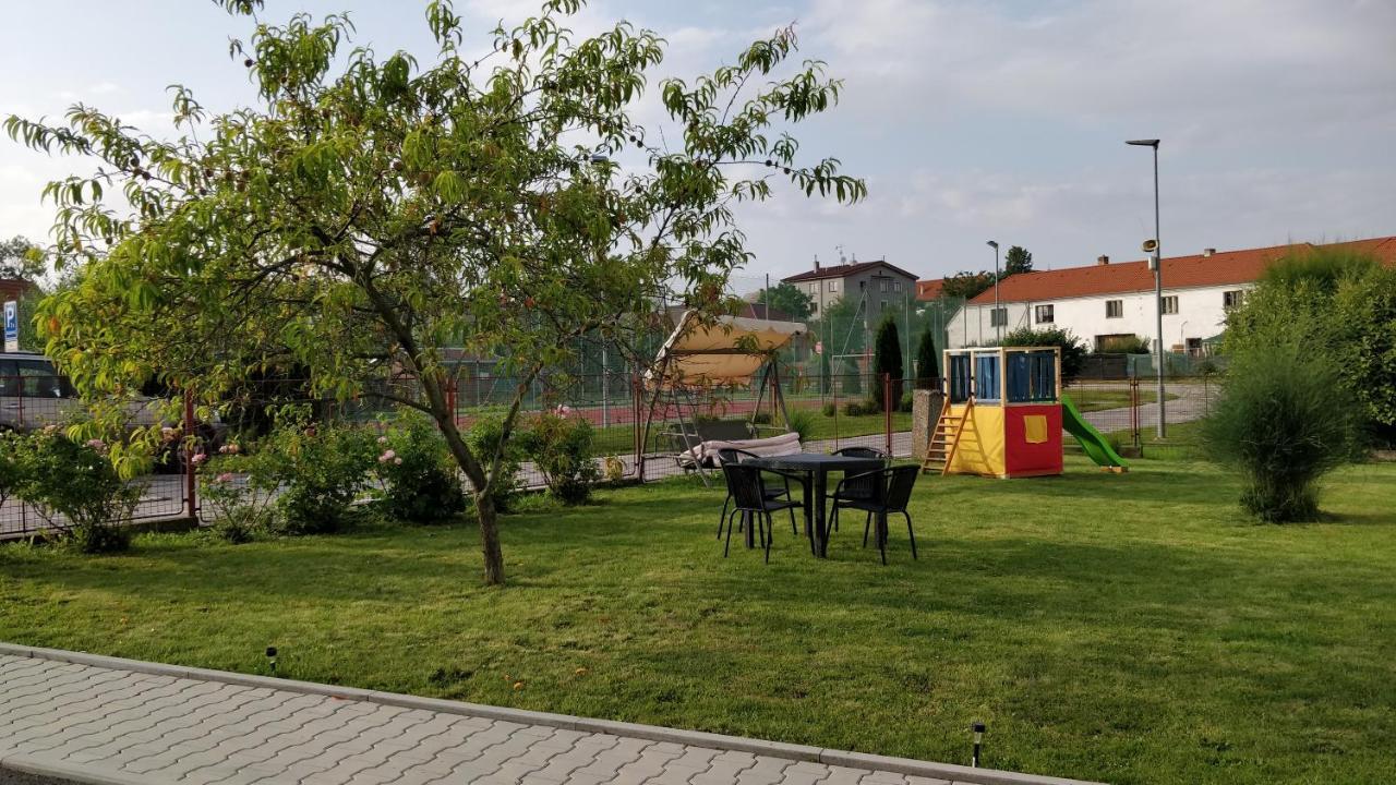 Penzion Rozarka Přísečná Exteriör bild